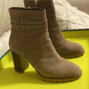 Tory Burch Boots in Original packaging